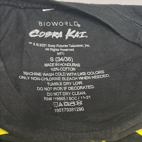 Vans Old Skool Cobra Kai Never Dies low canvas sneakers Men’s 8/Women’s 9.5. NWT - Picture 15 of 16